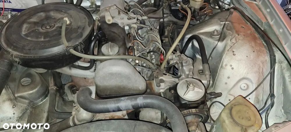 Mercedes-Benz W123 - 7