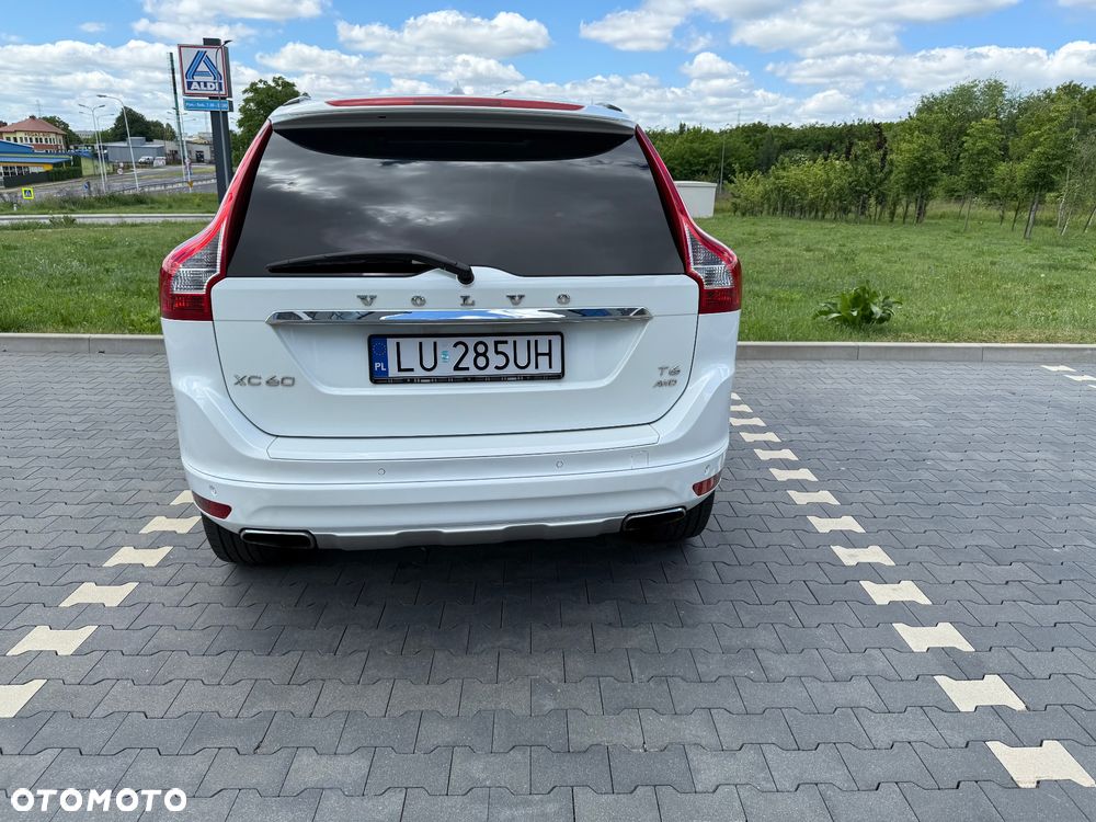 Volvo XC 60 T6 AWD Momentum - 6