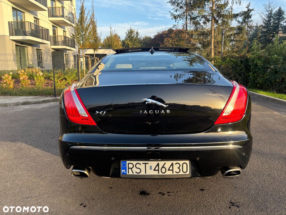 Jaguar XJ 3.0 T Premium Luxury - 35