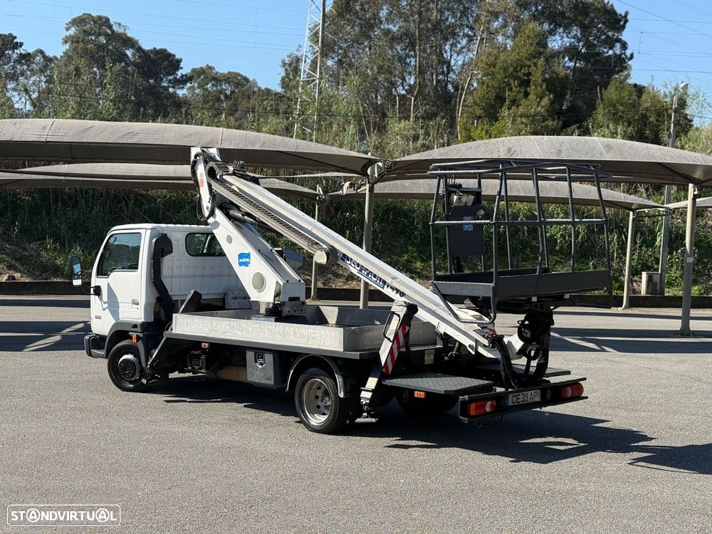 Nissan Cabstar 3.0 TD 35.13 L/1 - 4