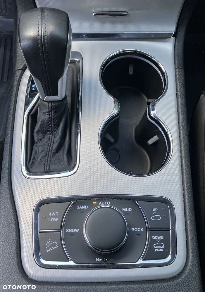 Jeep Grand Cherokee 3.6 V6 Summit - 13