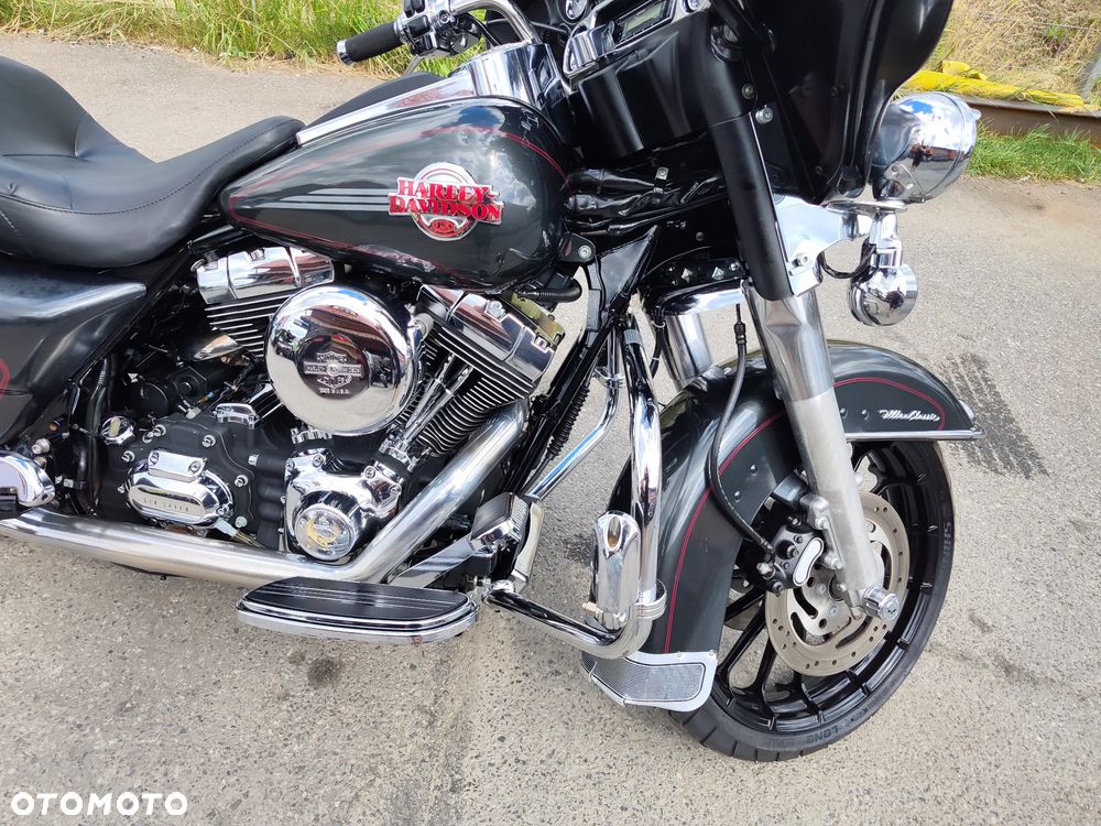 Harley-Davidson Touring Electra Glide - 3