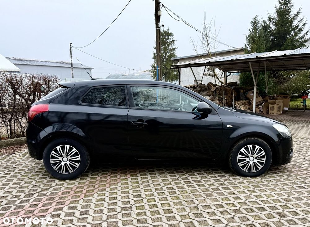 Kia Ceed - 15