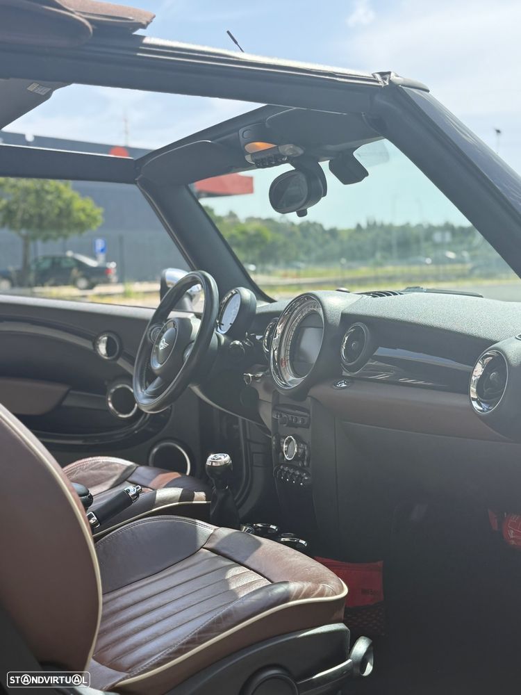 MINI Cabrio - 12
