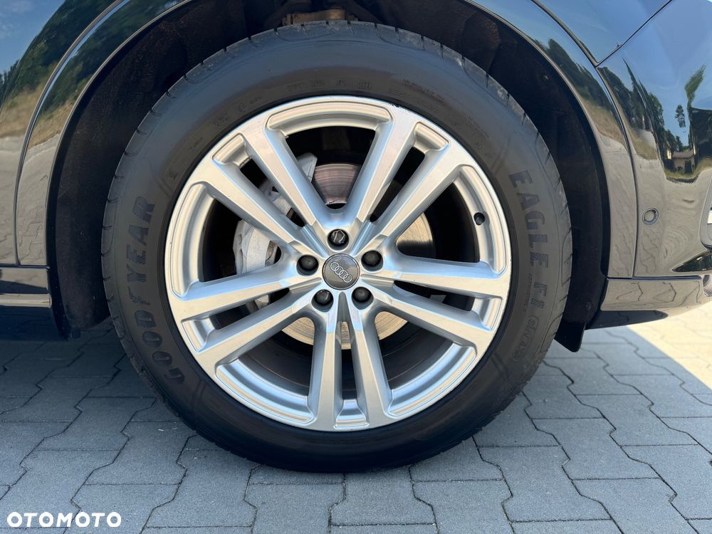 Audi Q7 - 15