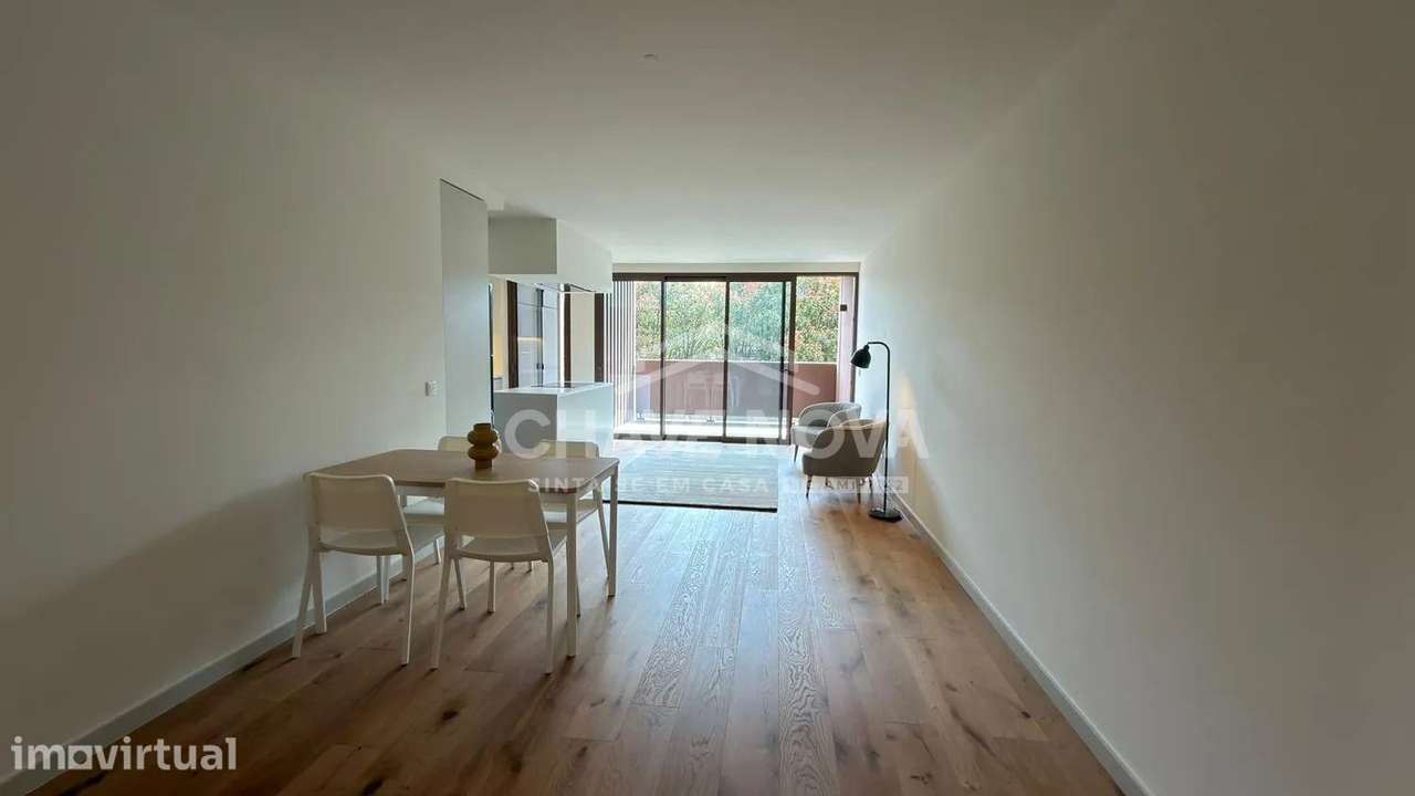 T3 Novo c/ 2 Lugares de Garagem em Oliveira do Douro CO - Grande imagem: 3/24