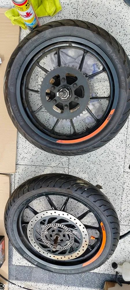 KTM DUKE 125 KOŁO FELGA OWIEWKA LAGI STELAZ OGON ZADUPEK SIEDZENIE 2022 - 6