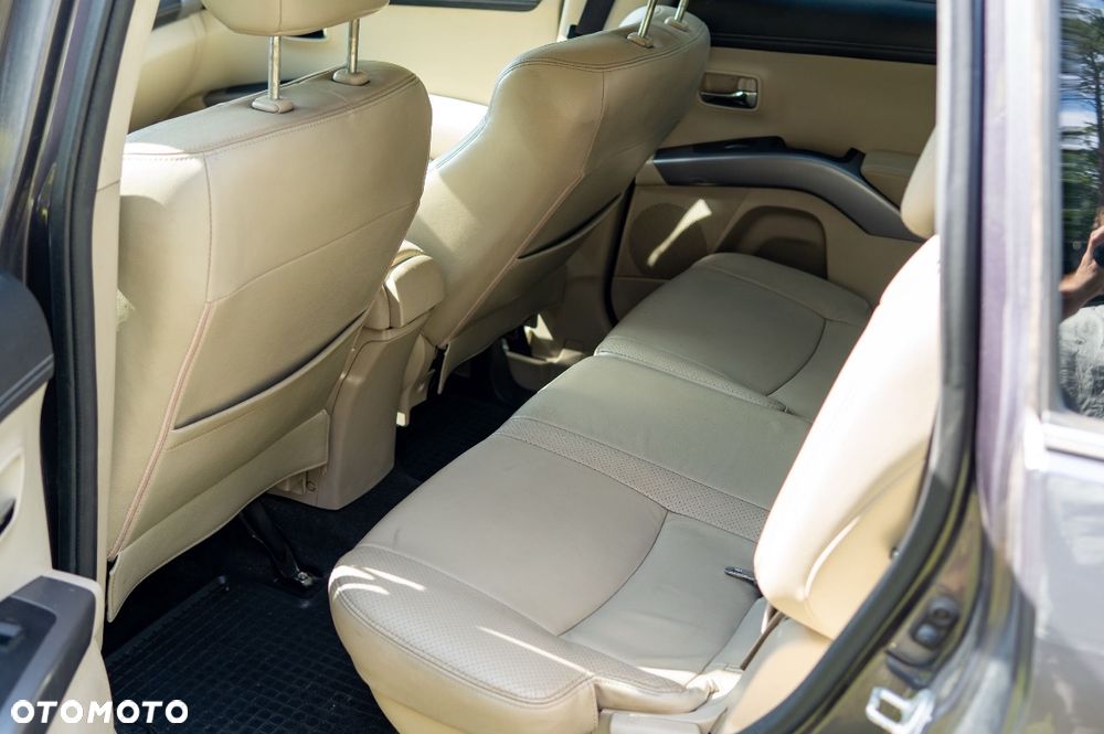 Mitsubishi Outlander 2.0 DID Instyle - 7