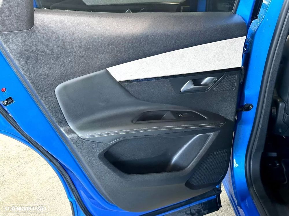 Peugeot 3008 1.5 BlueHDi GT EAT8 - 13