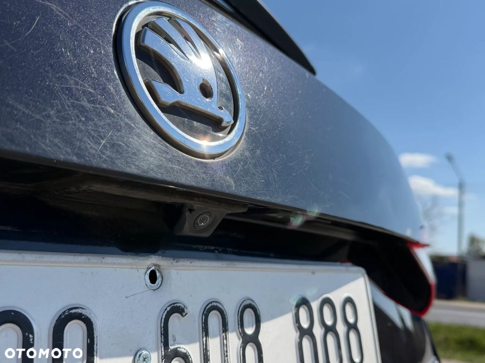 Skoda Superb 1.6 TDI GreenLine - 9