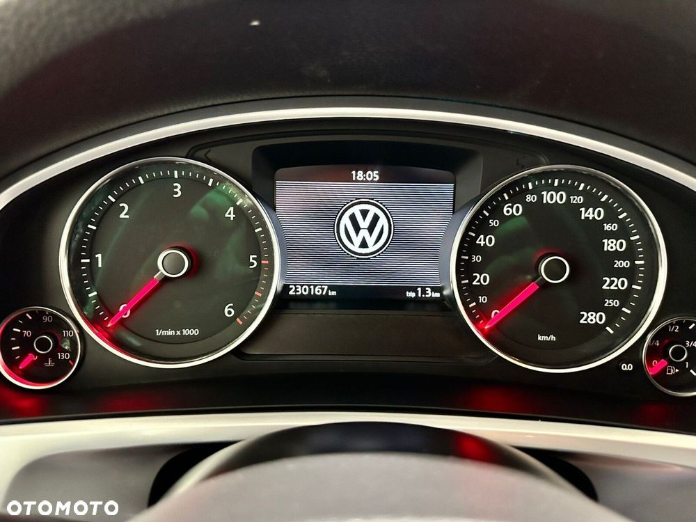 Volkswagen Touareg - 30
