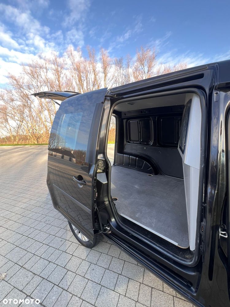 Volkswagen CADDY/2.0/4X4/ SPROWADZONY na/1 WŁ/FV23%/SERWISOWANY/VW/FORD/OPEL/CITROEN - 33