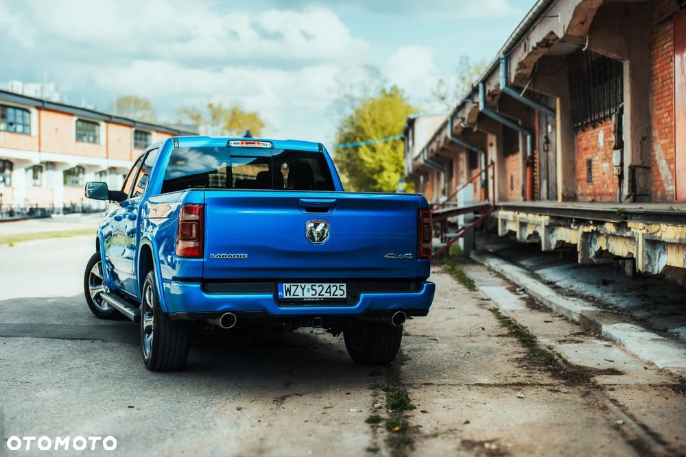 RAM 1500 Crew Cab Laramie - 10