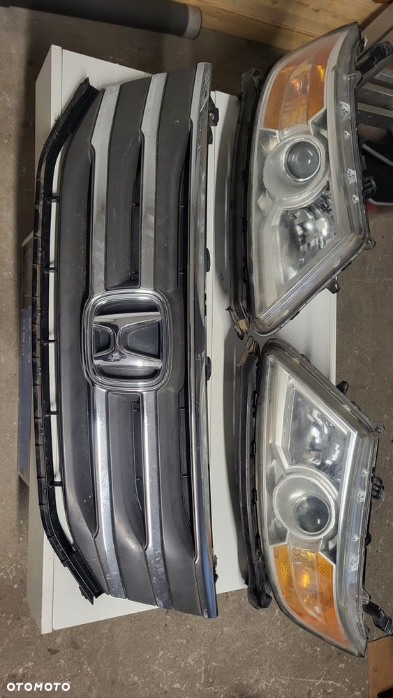 Honda odyssey 2013rok lampa przod lewa prawa - 4