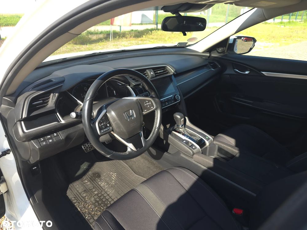 Honda Civic 1.5 T Elegance CVT - 21