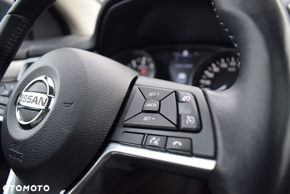 Nissan Qashqai 1.2 DIG-T N-Connecta - 21