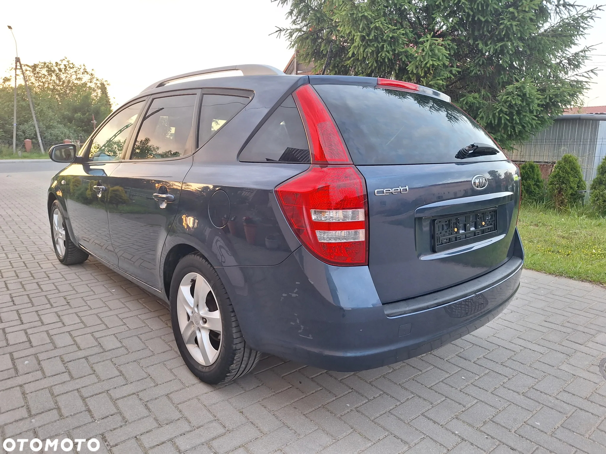 Kia Ceed - 15