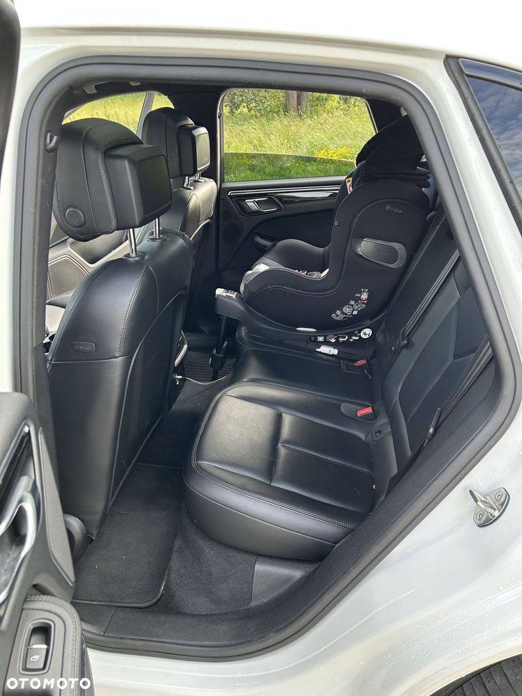 Porsche Macan - 26