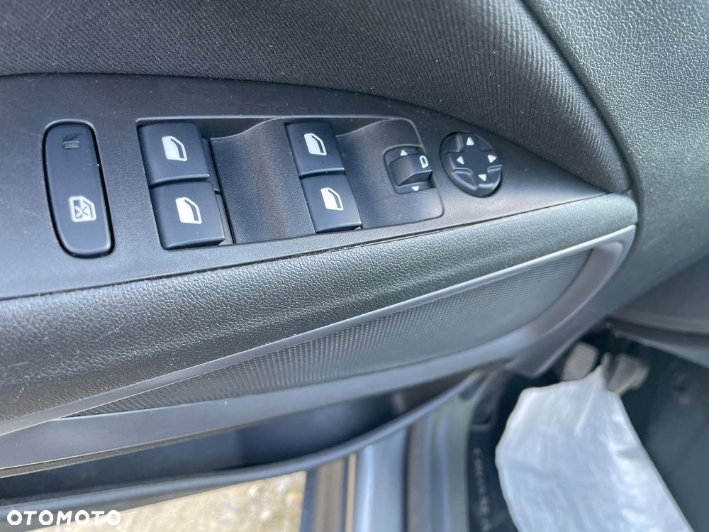 Opel Crossland X 1.2 T Elite S&S - 11