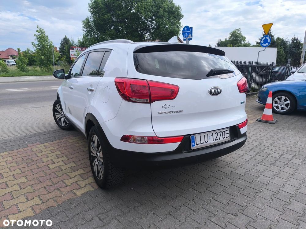 Kia Sportage 1.7 CRDI 2WD Dream-Team Edition - 27