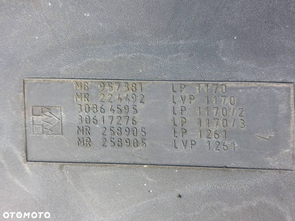 OBUDOWA FILTRA POWIETRZA + PRZEPŁYWOMIERZ CARISMA I 1.6 16V E5T08371 - 3