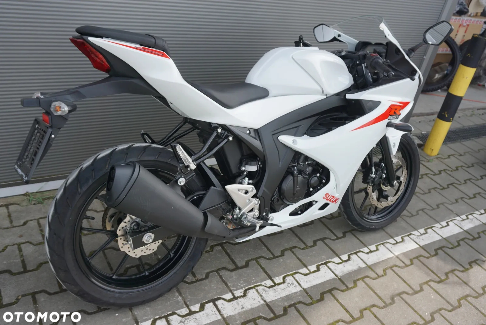 Suzuki GSX-R - 3