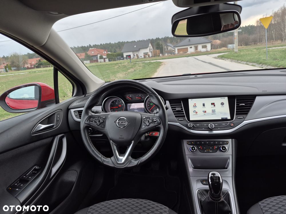 Opel Astra 1.4 T Elite S&S - 28