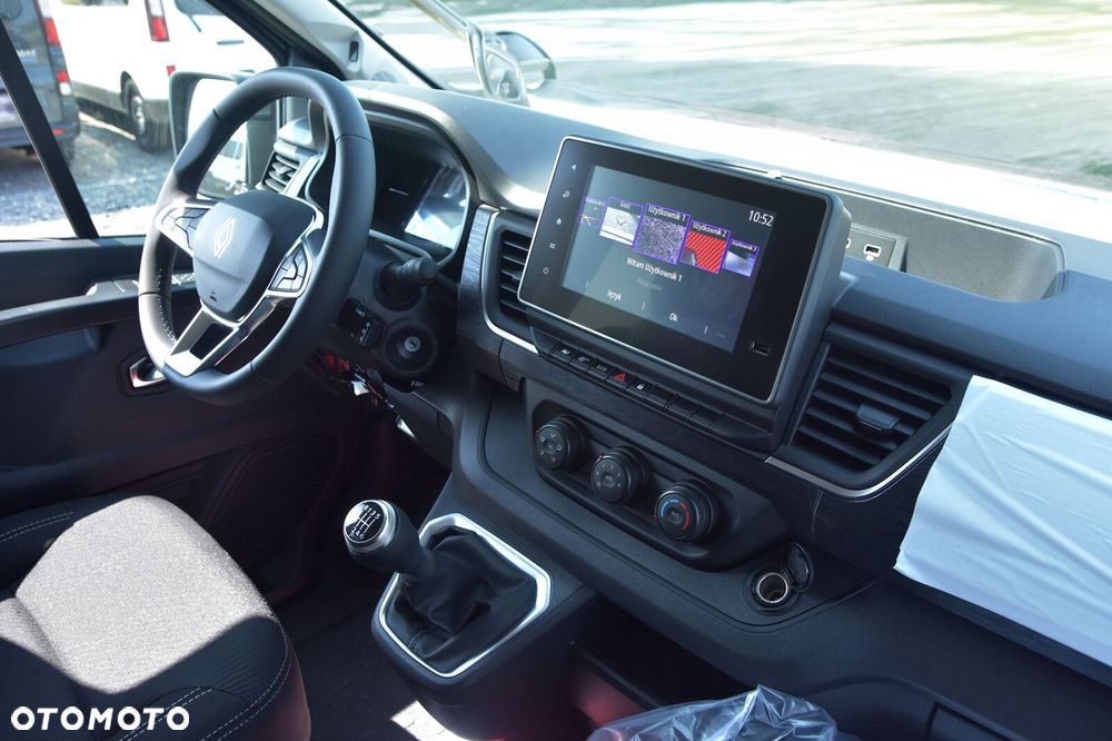 Renault Trafic - 15
