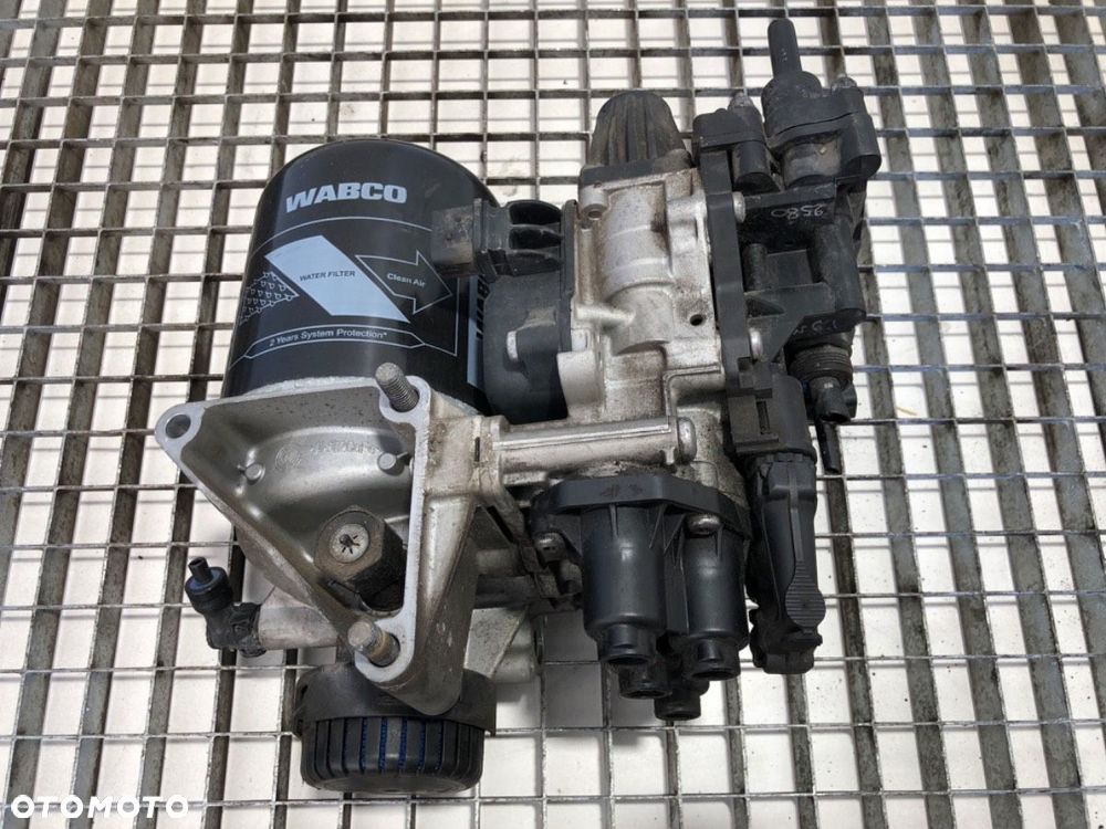 OSUSZACZ POWIETRZA  SCANIA L,P,G,R,S - series 2016 - 2022 R410 - 3