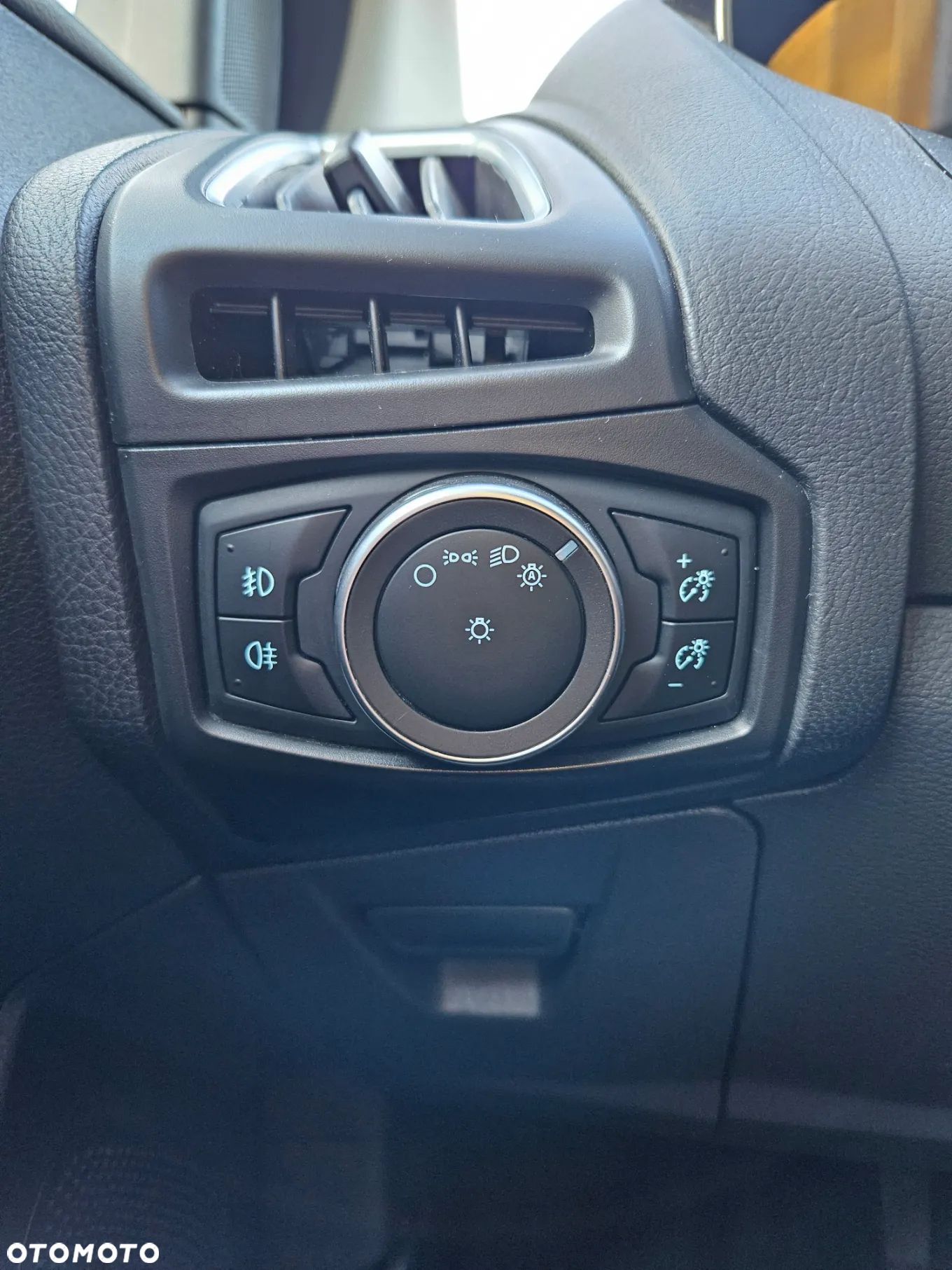 Ford Focus 1.5 EcoBoost Titanium ASS - 18