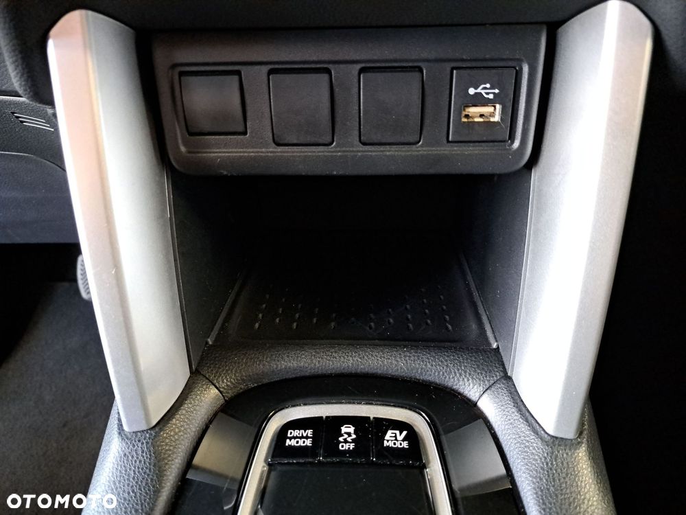 Toyota Corolla Cross 2.0 Hybrid Comfort - 26