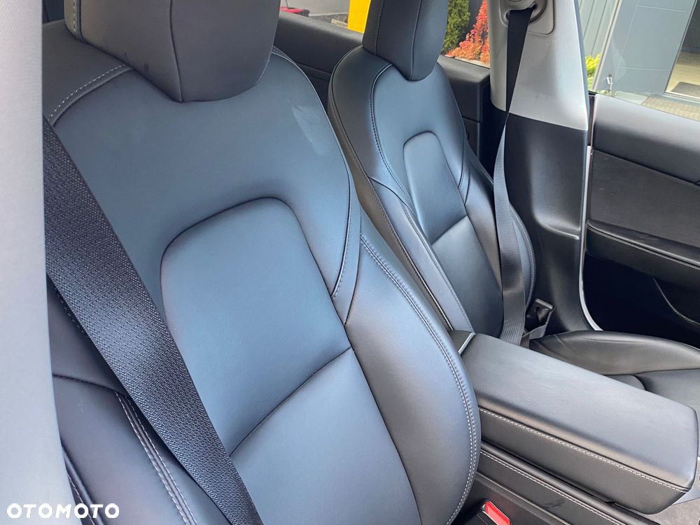 Tesla Model 3 Performance AWD - 21