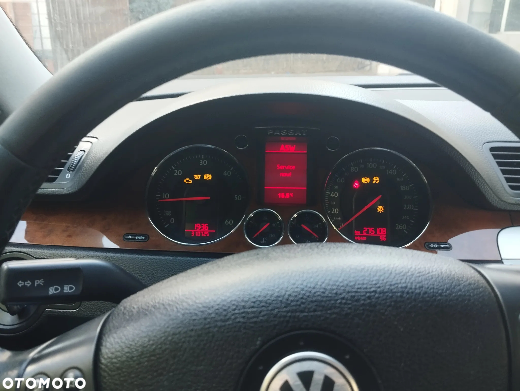 Volkswagen Passat 2.0 TDI DPF Highline - 5