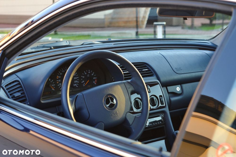 Mercedes-Benz CLK - 29