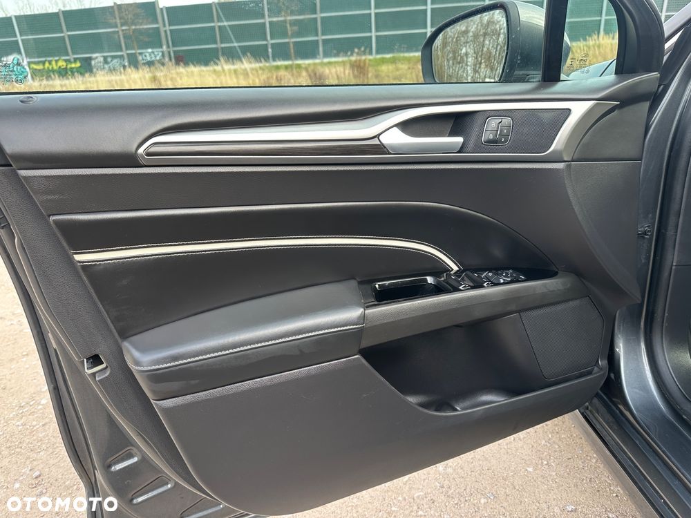 Ford Mondeo 2.0 EcoBlue Allrad VIGNALE - 18