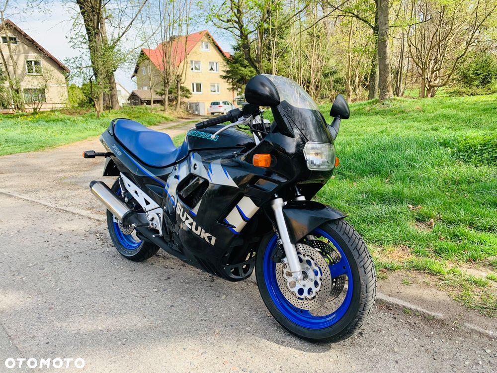 Suzuki GSX - 1