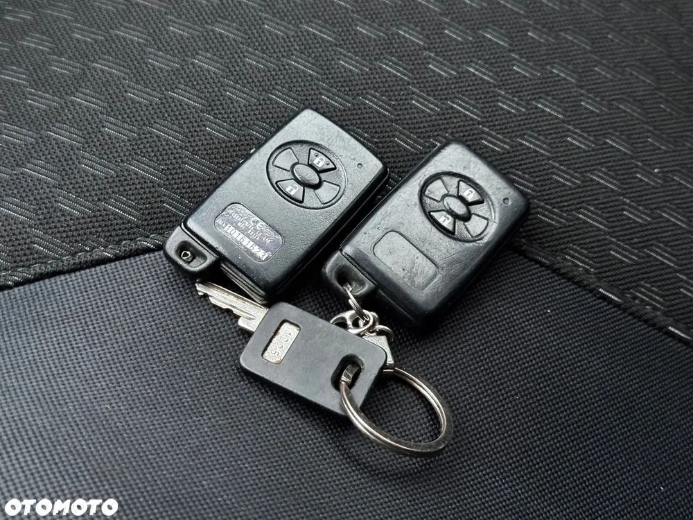 Toyota Yaris 1.8 VVT-i TSport - 9