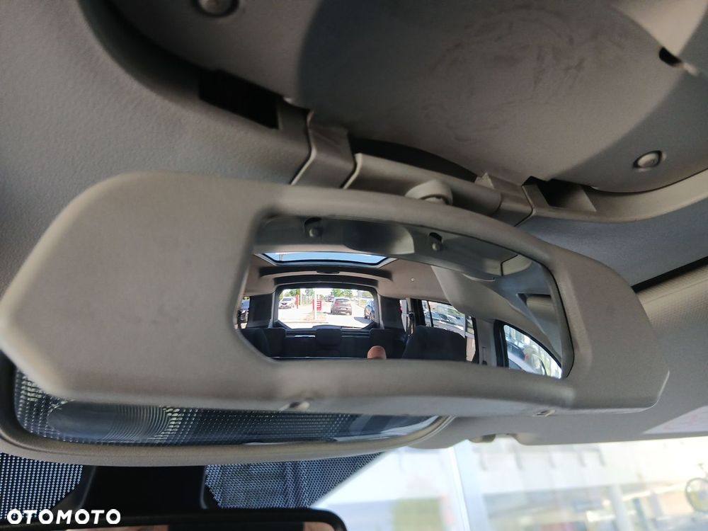 Ford Tourneo Connect 1.5 EcoBlue Titanium PowerShift - 33