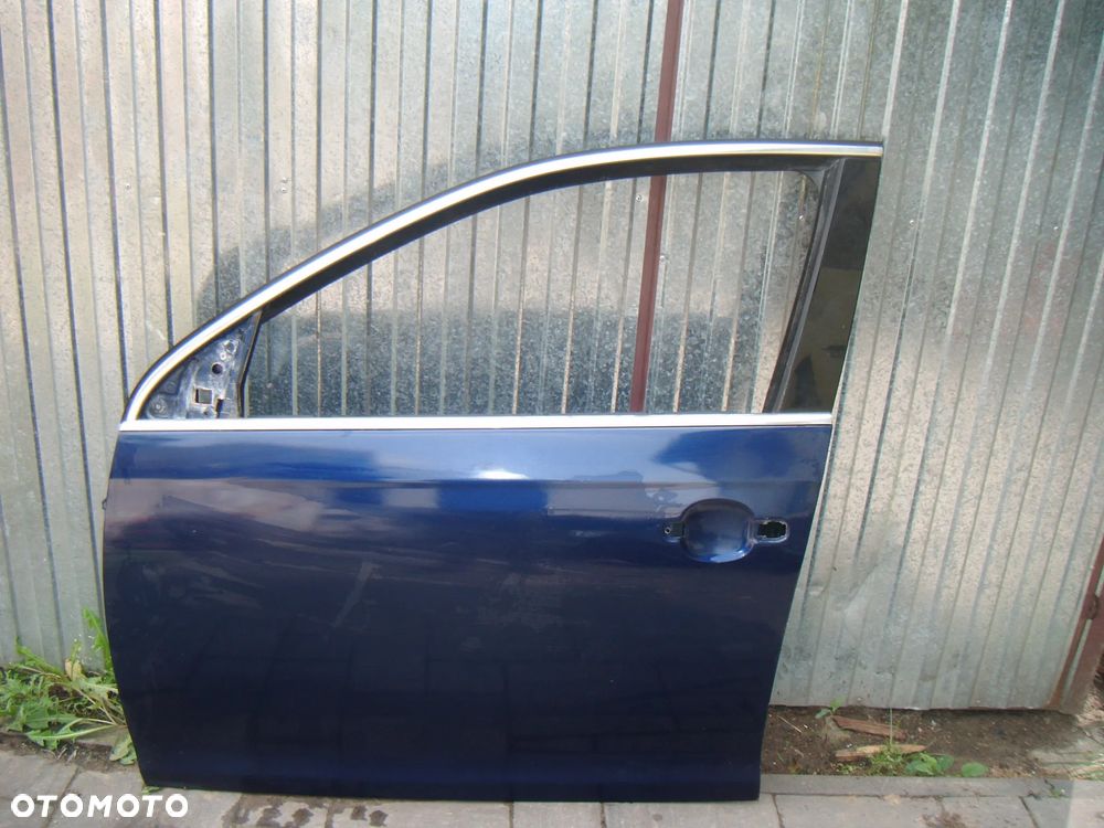 vw jetta III 07r  drzwi lewy przód gołe LD5Q