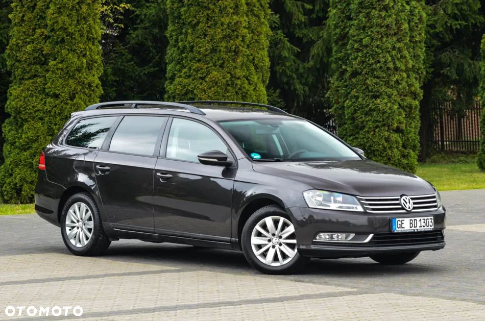 Volkswagen Passat 2.0 TDI Comfortline - 12