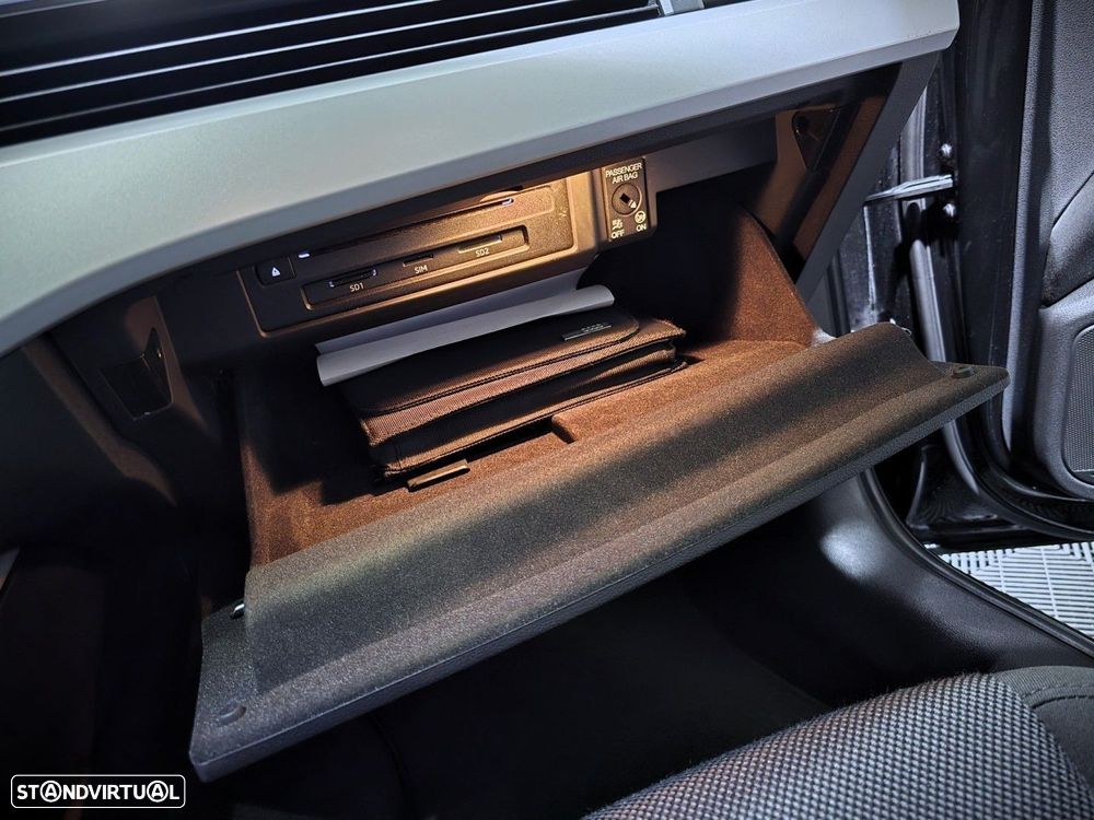 Audi A4 Avant 2.0 TDI Advance S tronic - 31