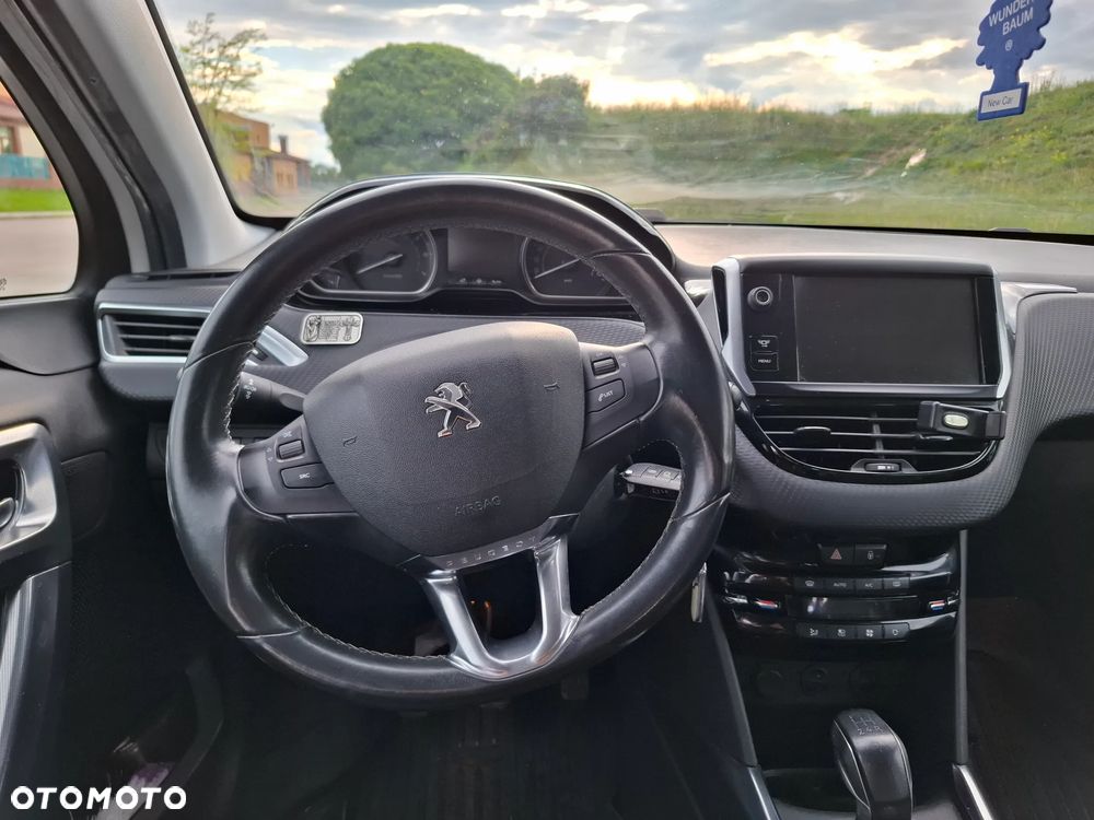 Peugeot 2008 1.6 VTi Allure - 12