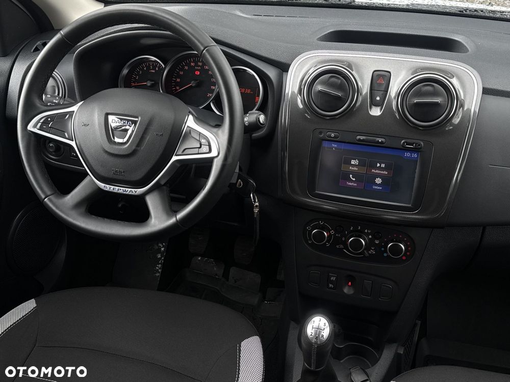 Dacia Sandero 0.9 TCe Laureate S&S - 14