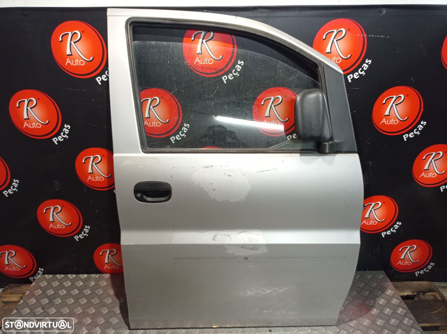 Porta Frente Dto Hyundai H-1 / Starex Veículo Multiuso (A1) - 1