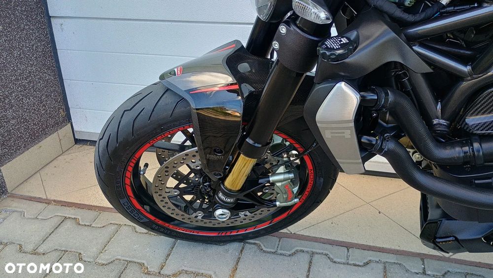 Ducati Monster - 16