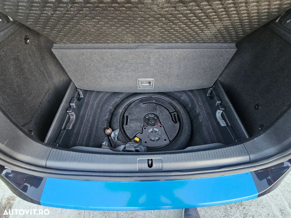 Volkswagen Golf 2.0 BlueTDI DSG Highline - 25
