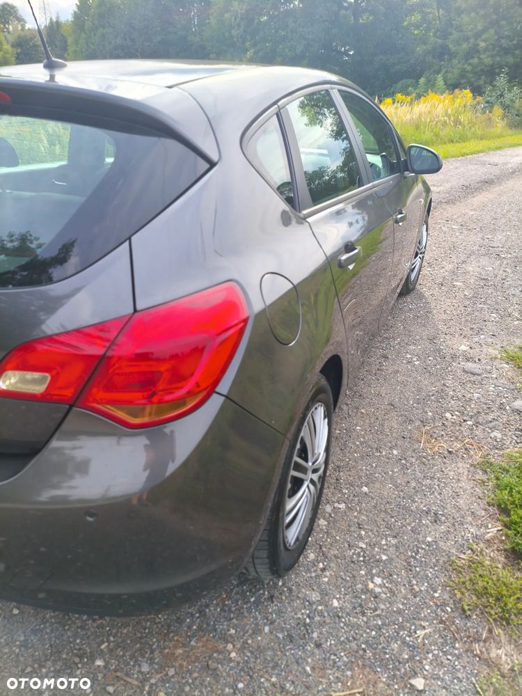 Opel Astra 1.6 Edition 150 - 3