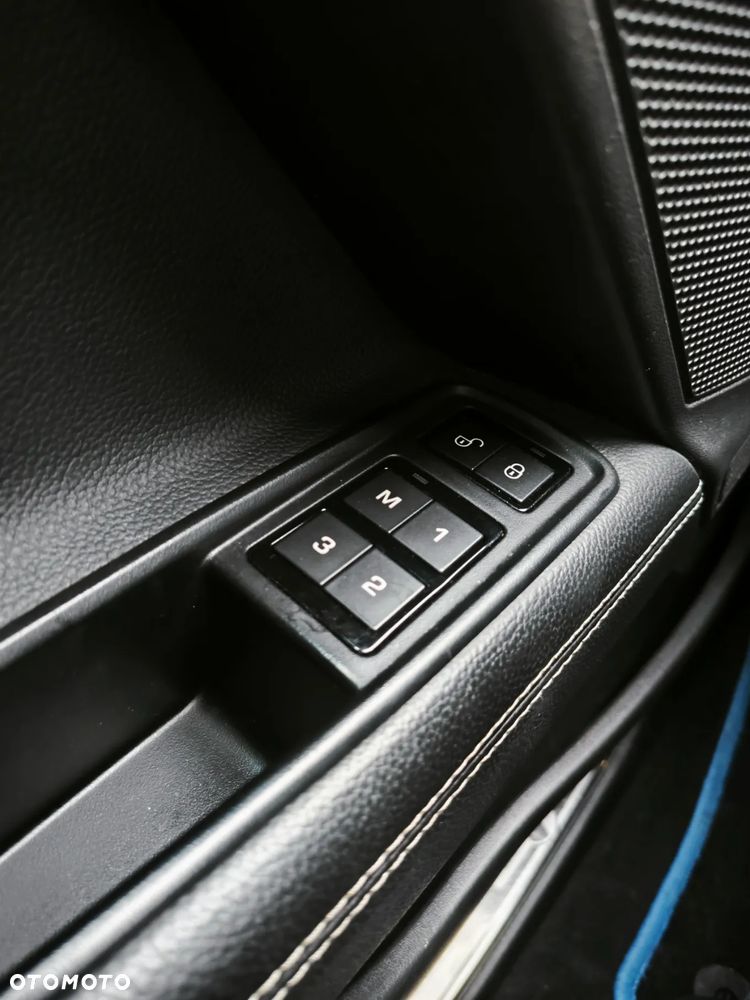 Jaguar XE 20d R-Sport Ingenium Edition - 20