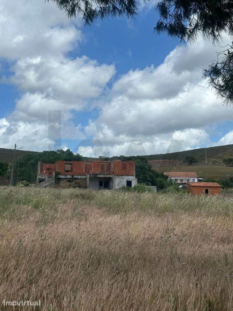 1.8 Hectares de Potencial Puro, a poucos minutos de Lagos. - Grande imagem: 2/20
