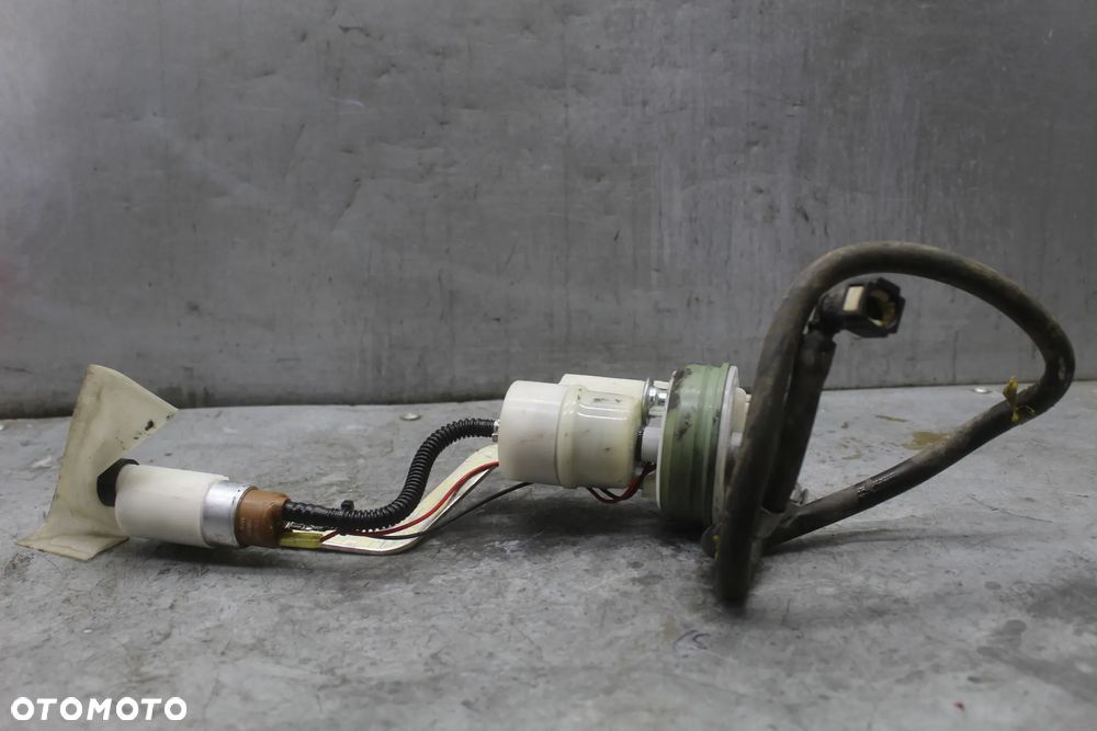 Piaggio X10 125 pompa pompka paliwa paliwowa - 1
